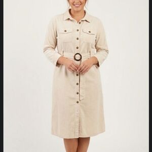 Beige shirt dress by Velvet by Graham Spencer Los Angeles. Size M Belted Button
